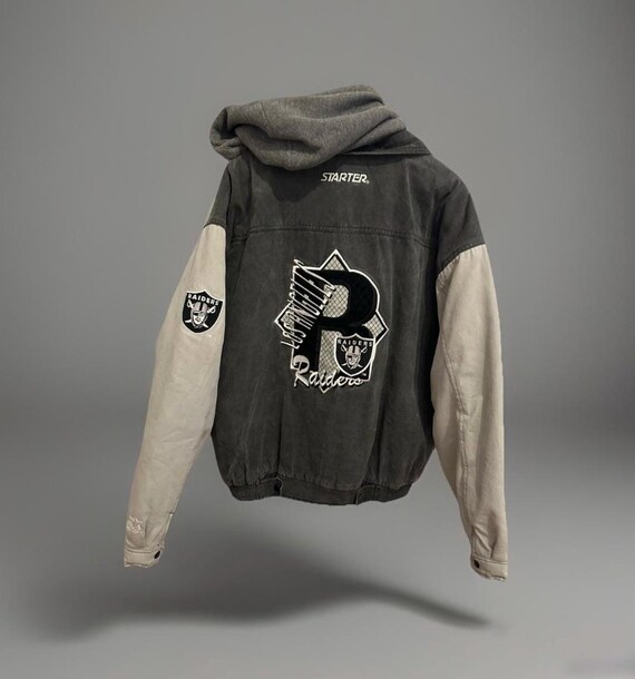 Starter Jacket Los Angeles Raiders Size L-XL NFL Vintage Retro