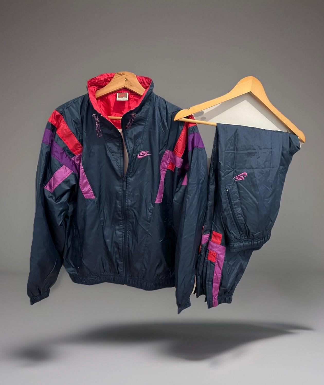 Nike grauer trainingsanzug