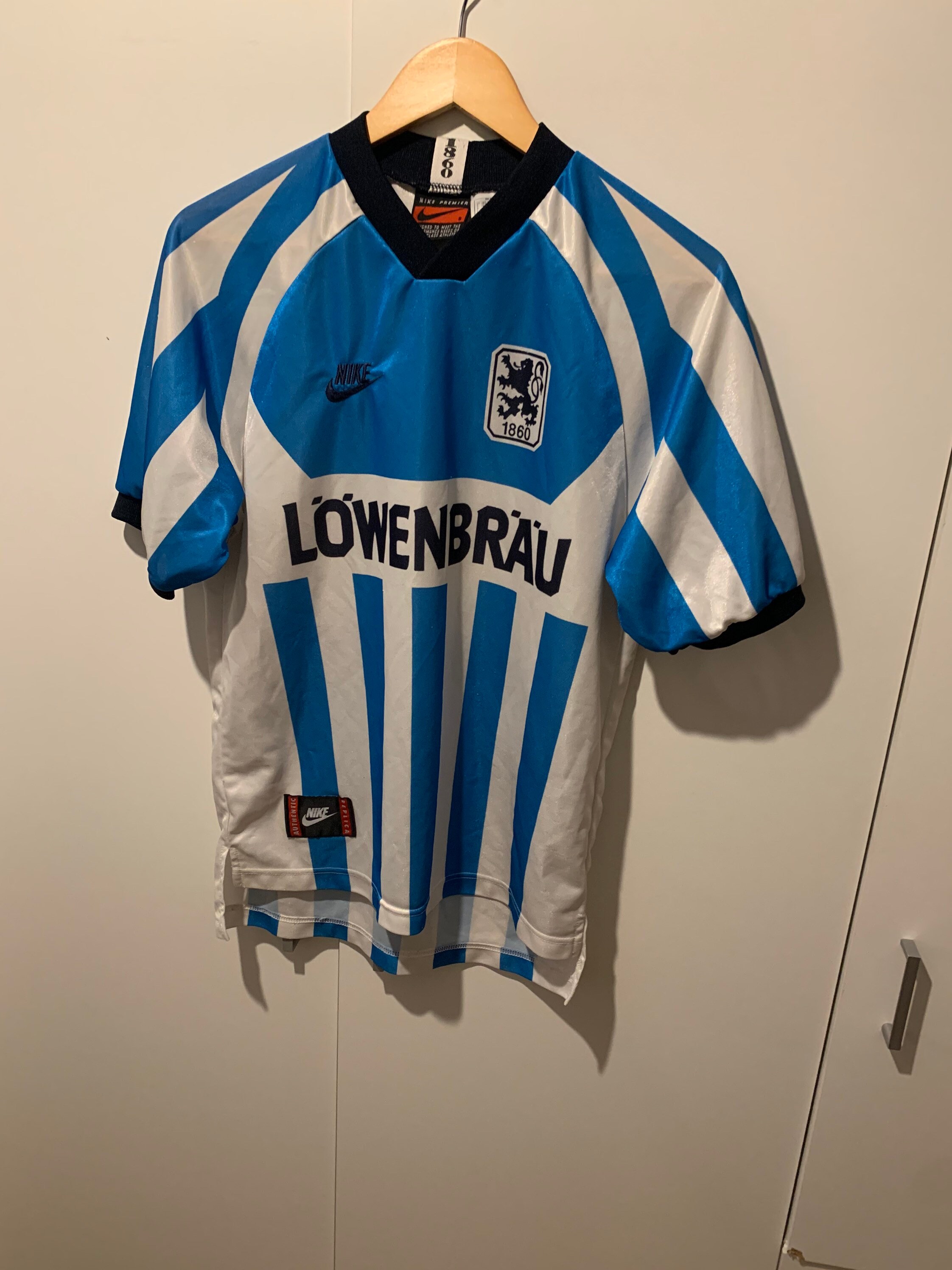 1860 Munich 1995 - 1996 Home football Nike shirt size Small