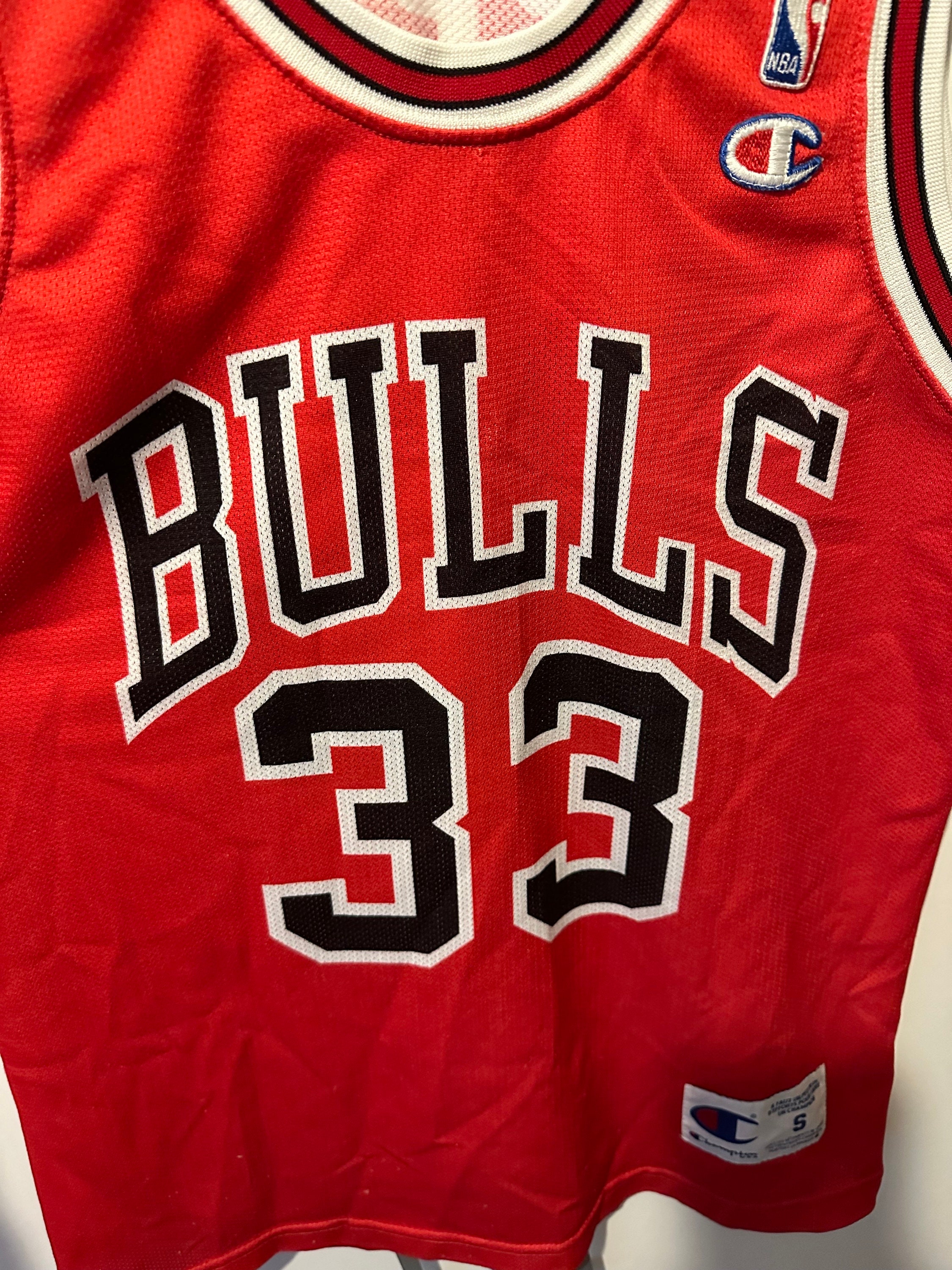 Champion Jersey Chicago Bulls Size S NBA Scottie Pippen 33 Champion Jersey Chicago Bulls Size S NBA Scottie Pippen 33