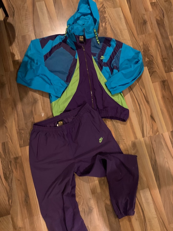 New nike top jogging suits
