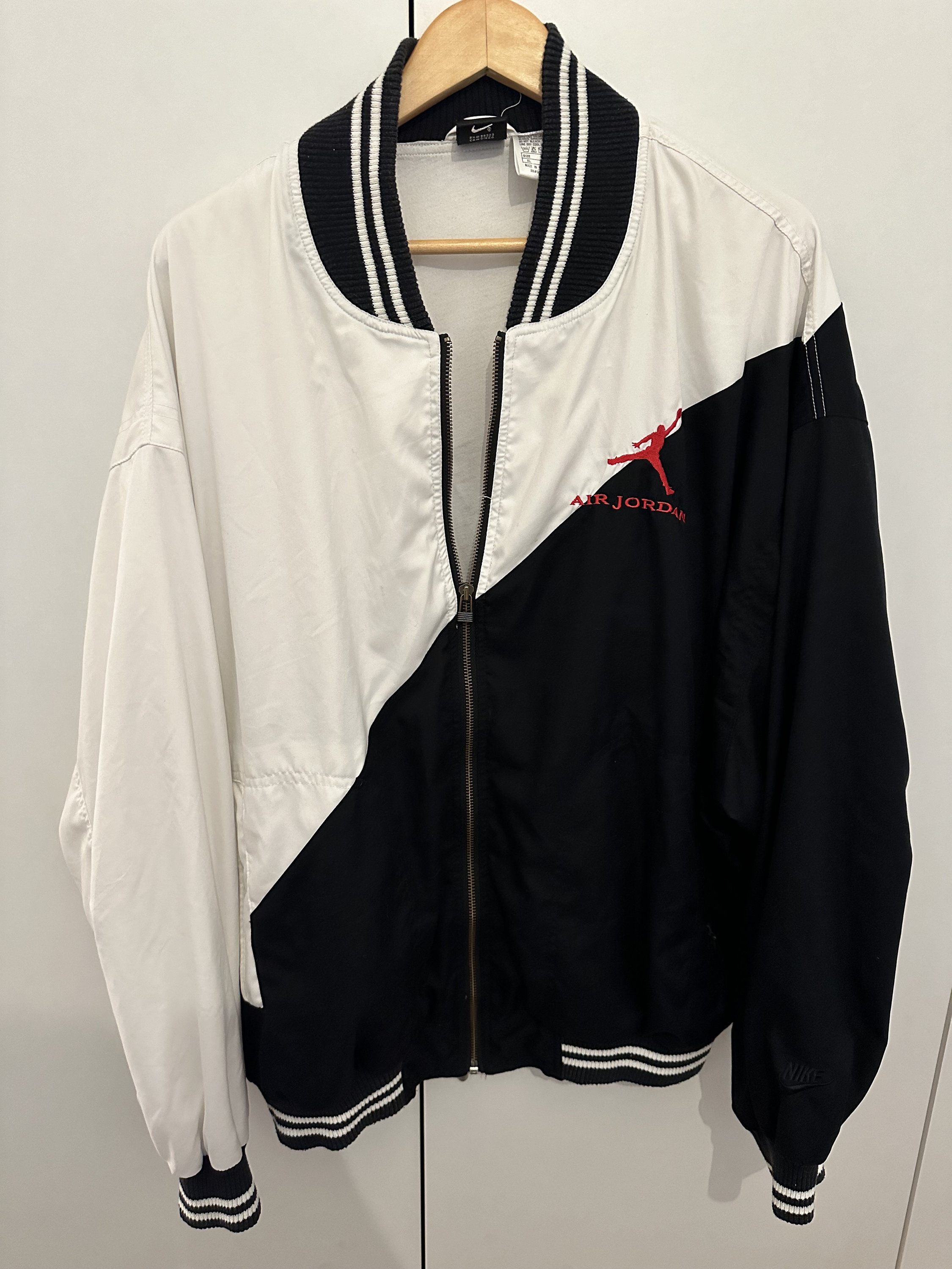 Nike Air Jordan Jacket Windbreaker Size XL Retro Vintage Air