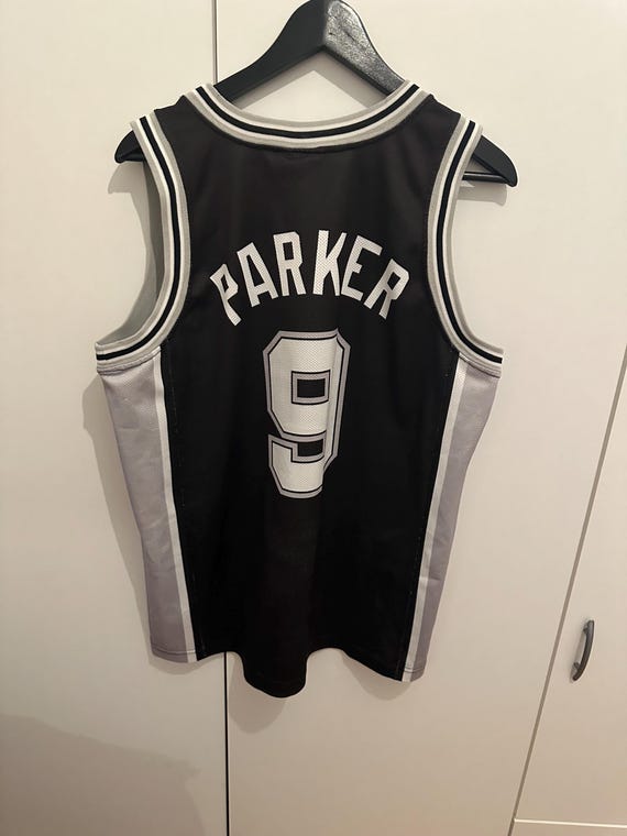 Champion Jersey San Antonio Spurs Size M NBA Parker 9 Vintage 90s