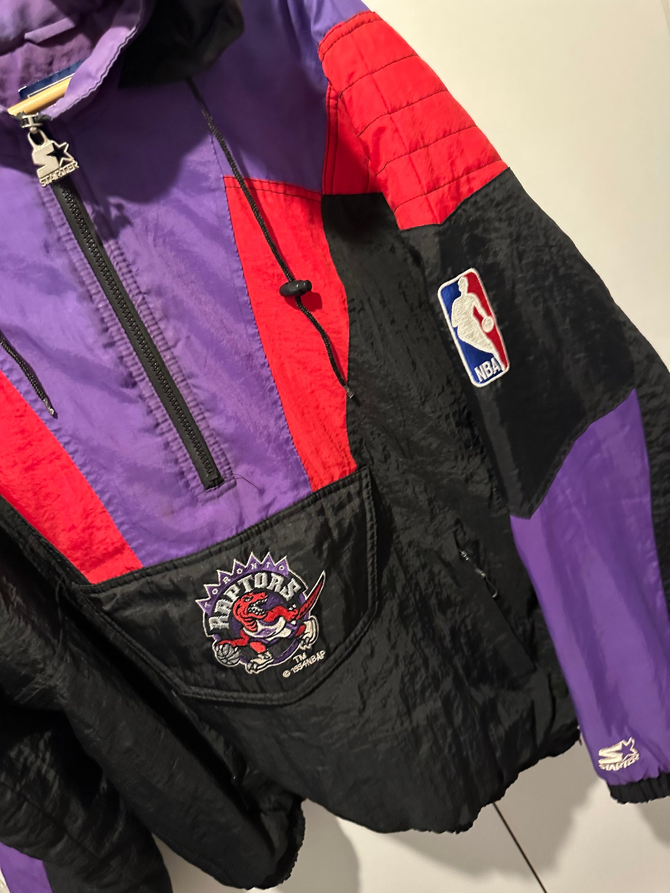 Starter Jacket Toronto Raptors Size XL NBA Vintage Jacket Starter Jacket Toronto Raptors Size XL NBA Vintage Jacket