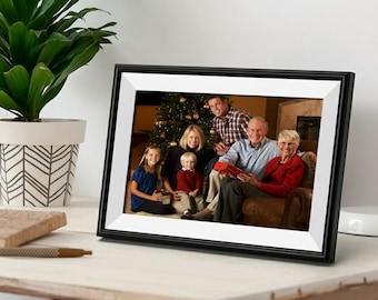 Stylish Custom Digital Picture Frame – Aluminum Frame | Personalized Photo Gift | Home Decor | Christmas | Housewarming Gift | Gifts for Her