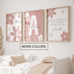 Impressão de arte de parede personalizada para berçário com margaridas, placa com nome personalizada, decoração para quarto de bebê, impressão de berçário "Como a vida é maravilhosa", pôster floral boho