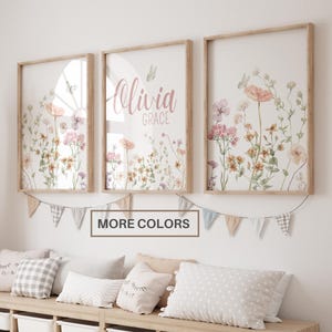 Impression d'art mural chambre d'enfant fleurs sauvages avec prénom personnalisé | Décoration murale florale, bohème, pour chambre d'enfant | Fleurs à l'aquarelle| Plaque nominative personnalisée Initiale