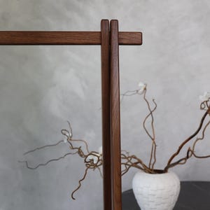 Perchero de madera, percha, perchero de madera maciza, perchero con marco, perchero colgante, perchero de exhibición, soporte para ropa, armario, regalo personalizado Walnut
