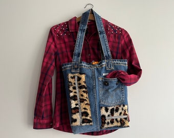 数々の賞を受賞 Handmade Denim Bag With Leopard Design and Buttons, Jean ハンドバッグ