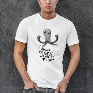 Drunk octopus wants to fight Unisex t-shirt