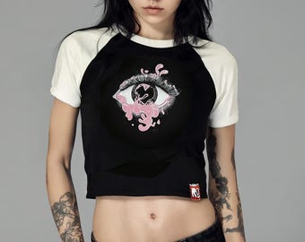 Goth Eye crop top black and white tee