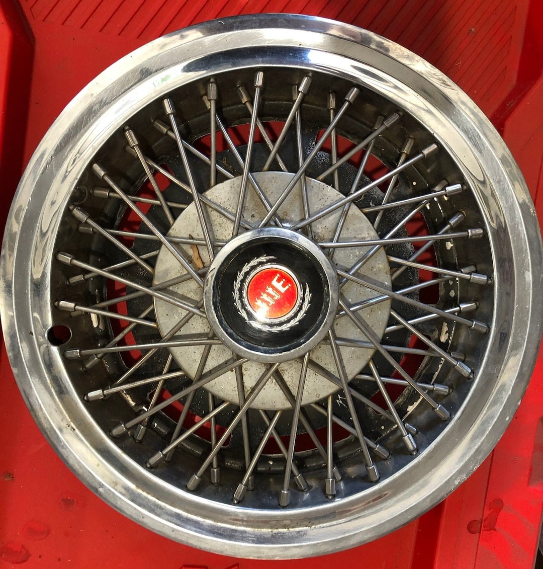 Vintage Ford Hub Cap Crown and 3 Lions Etsy