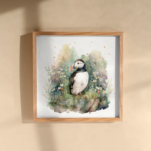 Impressão de pôster de papagaio-do-mar nas flores - Arte de parede de pássaro floral - Decoração fofa de aquarela de papagaio-do-mar