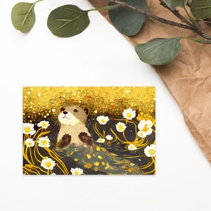 Cartolina con fiori di fiume Otter - Arte murale con animali - Lontre floreali di Cosmic Honk