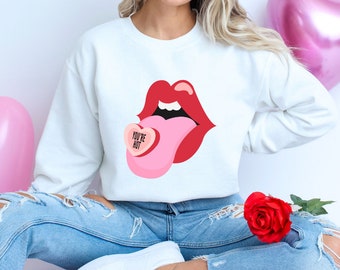 Sudadera con texto "You're Hot", sudadera con texto "Conversation Hearts", sudadera para el día de San Valentín, sudadera con cuello redondo con texto "Conversation Hearts", regalo de San Valentín para ella