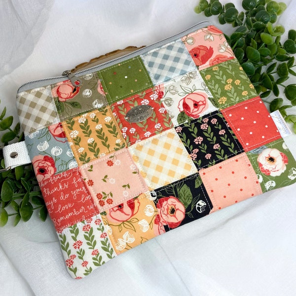 Floral Patchwork Quilted Bag | Moda Country Rose Lella Boutique | Padded Scrappy Pouch | Make-up Craft Project Cord Stitch Zipper Satchel