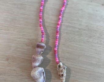 Seashell Beaded Bookmark - Pink Prose