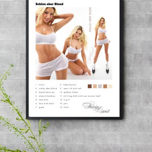Könnte beinhalten: Gerahmtes Poster mit Shirin David und dem Text "Schlau aber Blond". Das Poster enthält mehrere Bilder einer Frau in weißer Unterwäsche, sowie eine Titelliste und die Unterschrift des Künstlers.