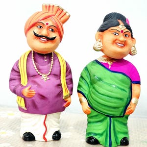 Taata Bamma Couple Bobble Head Toys - Indian Home Decor