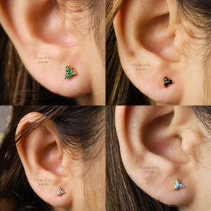 Tiny dainty earrings • Flower Stud Earrings • gold stud • small emerald stud earrings • minimalist earrings • turquoise stud earrings • Stud