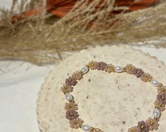 Pearl bracelet, daisy, handmade, beaded bracelet, pearl jewelry, Miyuki beads, imitation pearls, gold-plated gold beads