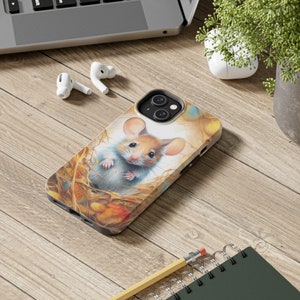 Un adorabile mouse da campo su una custodia per iPhone carina, cover per iPhone, protezione per iPhone, iPhone 7, iPhone 8, iPhone X, iPhone 11, Iphone 12, Iphone 13+