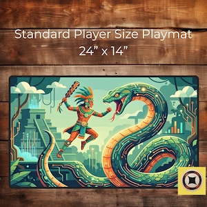 Puede incluir: Alfombrilla de juego rectangular con una ilustración de un guerrero frente a una serpiente. La alfombrilla mide 61 cm x 36 cm y tiene el texto "Standard Player Size Playmat". La obra de arte incluye un templo, nubes y un diseño de placa de circuito.
