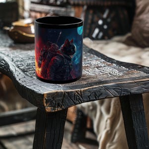Kosmische Katzen Entdecker - TKG Geschenke - Gamer Tasse - Fantasy Katze Astronaut Krieger Kaffeetasse - 11 Unze oder 15 Unze schwarze Keramiktasse