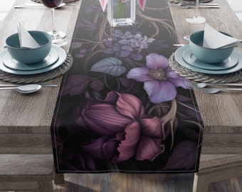 Chemin de table violettes gothiques, décoration de salle à manger cottagecore sombre, long chemin de table, accessoire de salle à manger gothique, chemin de table floral gothique