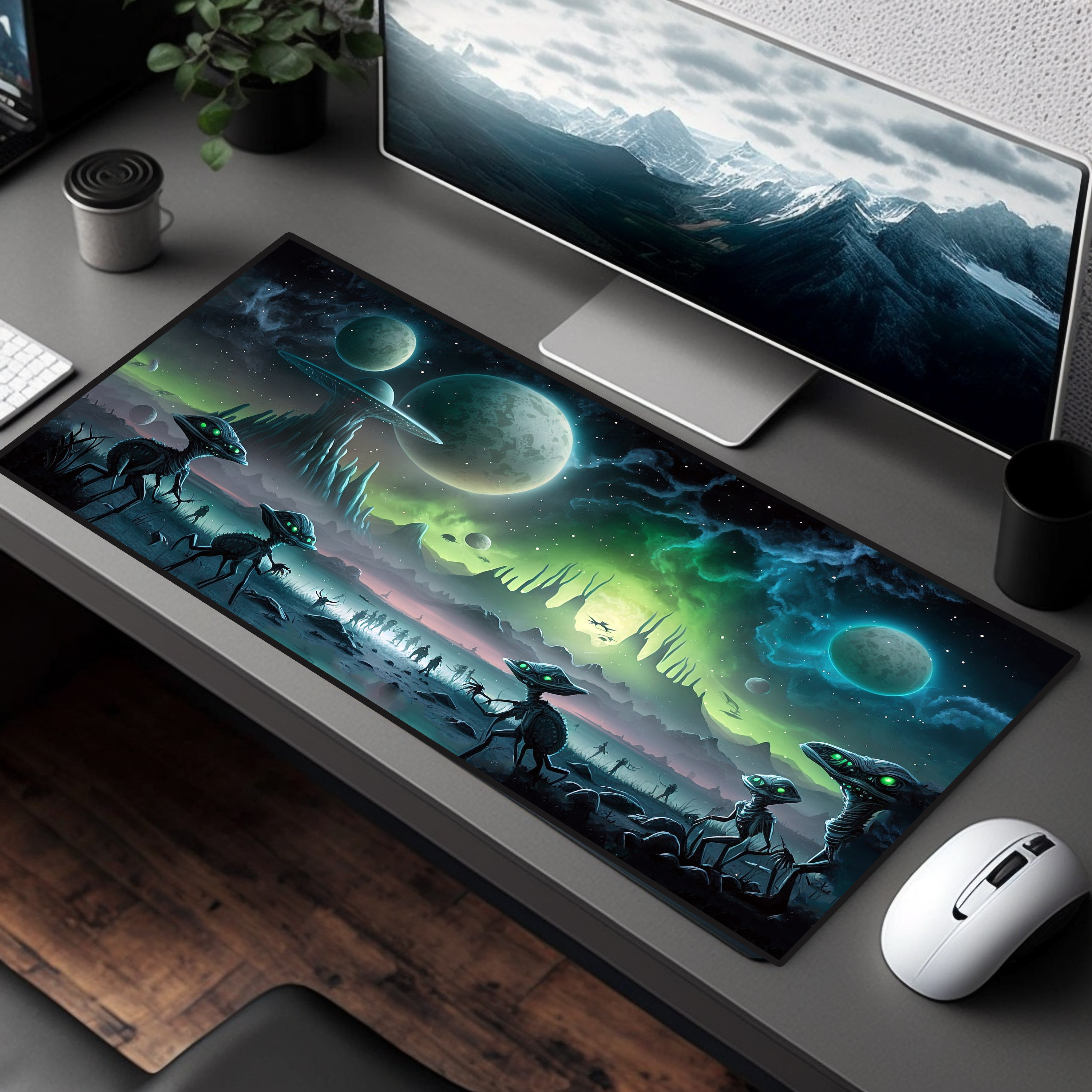 Green Alien Worlds Mouse Pad XL Desk Mat for Scary Fantasy Gaming ...
