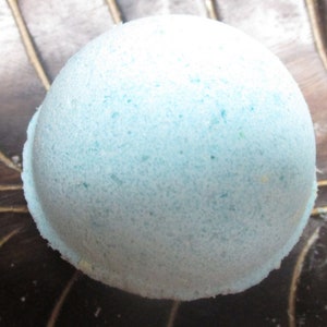 Homemade Bath Bombs Gift for her Scented Bath Bombs Variety of Colors and Scents Bath Bomb Gift image 4