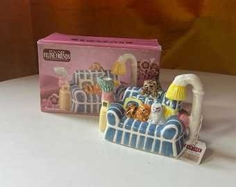 Vintage 1995 Cardinal Inc. Feline Friends Novelty Teapot Cat on Sofa in Box