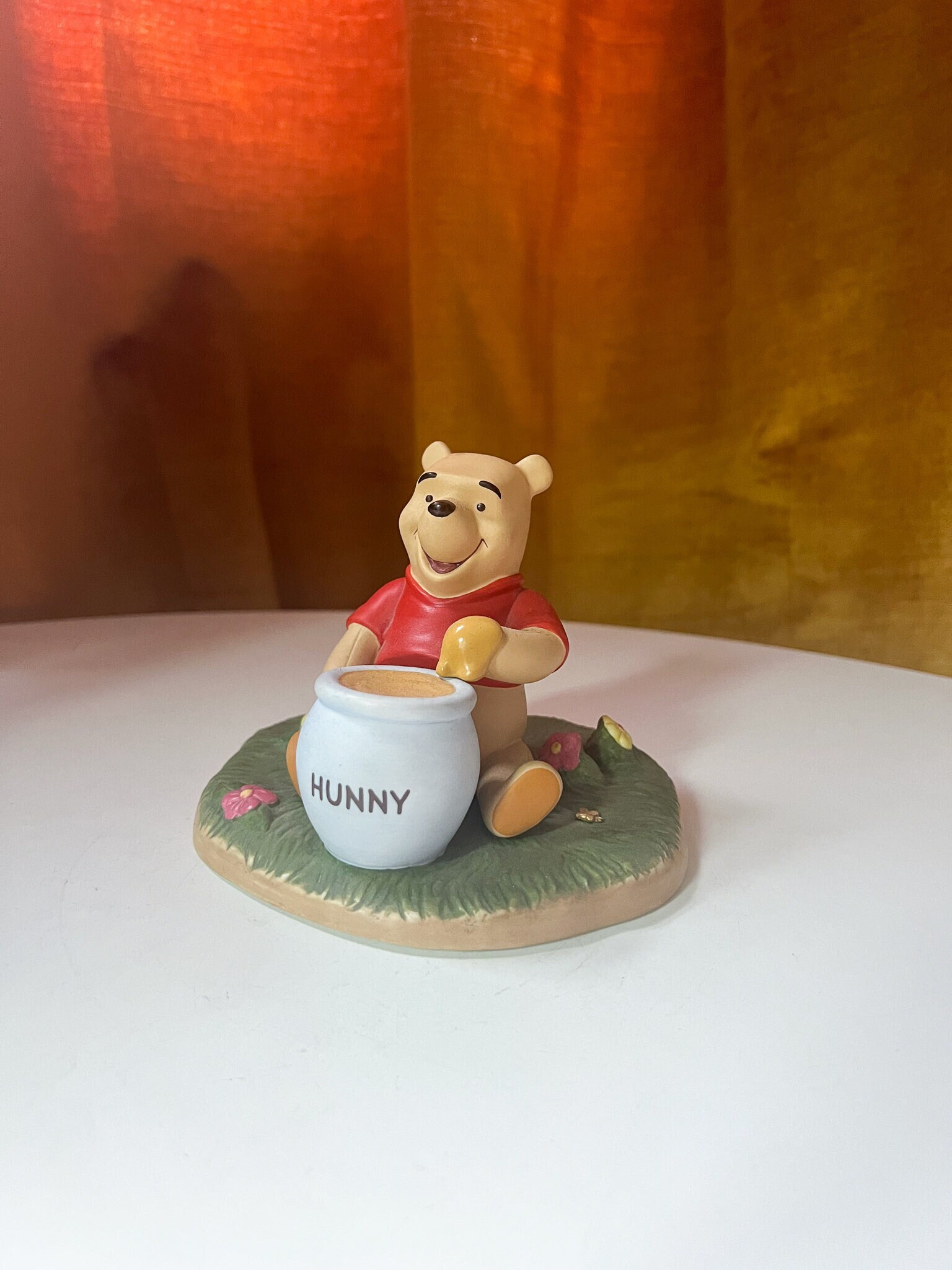 Vintage Disney's Impressions Winnie the Pooh 'You're As Sweet As Hunny' Pooh Figurine