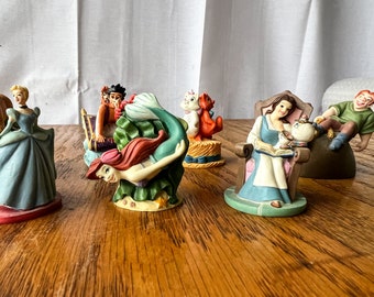 ELIGE TU - Colección de dedales musicales vintage de Disney Lenox, figuras de personajes en caja