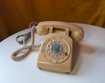 1970年代製ビンテージ Western Electric モデル500 ロータリー式電話機、ベージュ