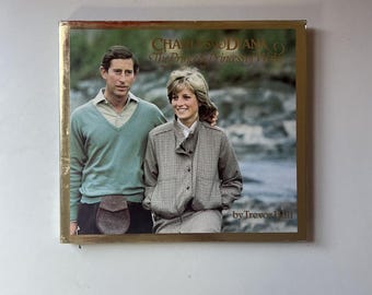 Vintage 1982 Karol i Diana Książę i Księżna Walii autorstwa Trevora Halla Książka w twardej oprawie