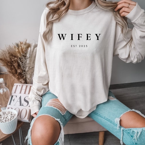 Wifey Est 2023 shirt, Comfort Colors Oversized Tshirt | Engagement Gift | Gift for Bride | Personalized Wedding Gift | Customized Year