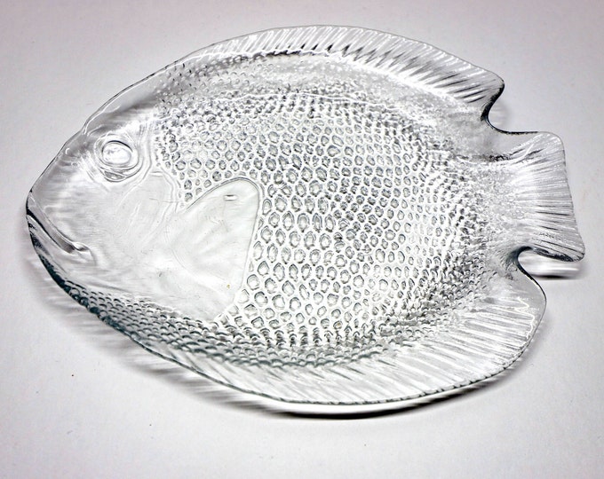 Arcoroc France Fish Shaped Glass Plates Set of 7 Vintage Etsy