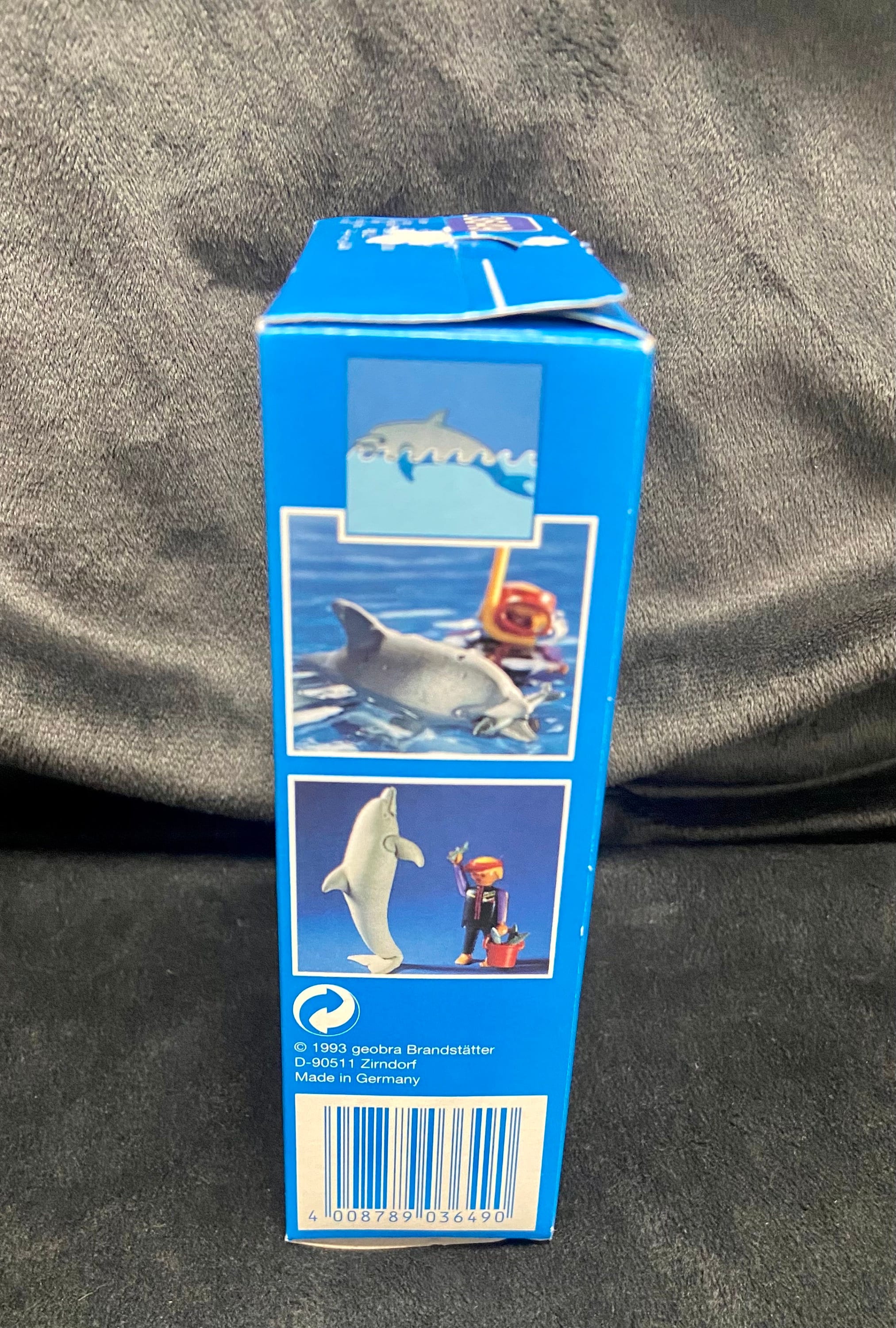 Playmobil dolphin aquarium playset 2025