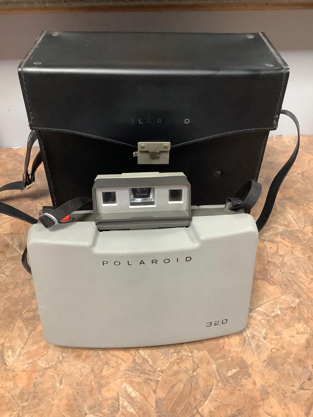 Vintage 1969 POLAROID AUTOMATIC 320 Series CAMERA - Etsy