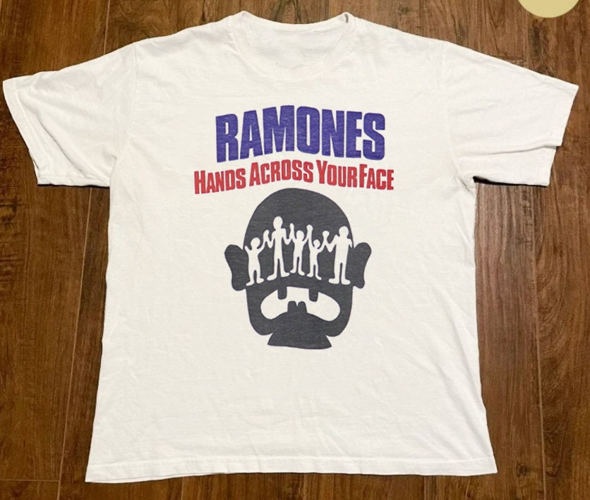 Discover 1985 Ramones Hands Across Your Face T-Shirt