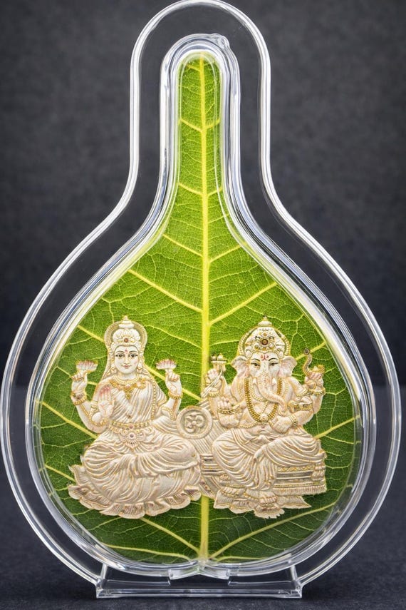 高級【鶴】商売繁盛 縁起物 鏡面 ステンレス 打出し デコトラ 999 Pure Silver Lakshmi Ganesha Idol | Green Leaf Frame, Diwali