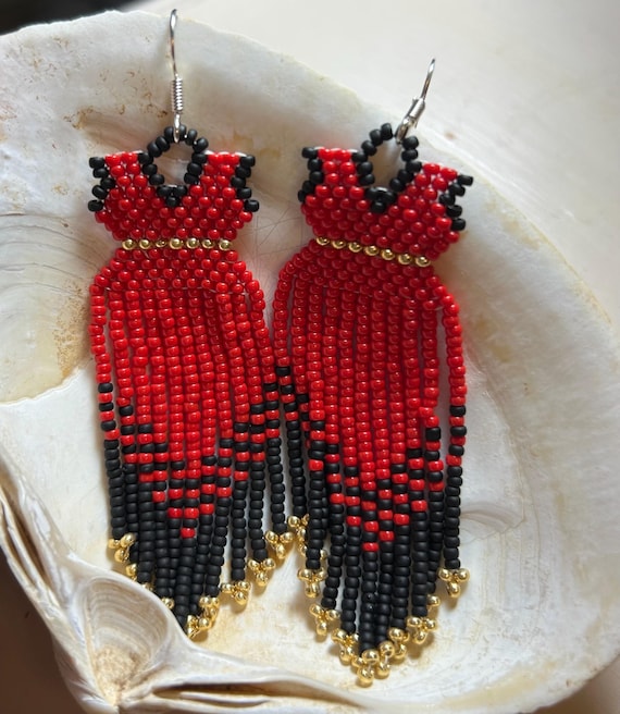 silver or gold jewelry with red dress Women's Champagne Coast Gold & Clear Shell Earrings main image 1