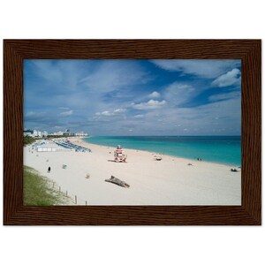 South Beach Miami [Póster enmarcado de madera de papel semibrillante de primera calidad]