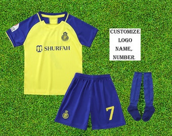 Completo da calcio, maglia e pantaloncini, uniforme da calcio, nuova maglia da calcio Home di Al Nassr Ronaldo #7 e pantaloncini con set di calzini per ragazzi e ragazze