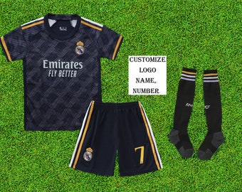 Divisa da bambino Madrid, Real Madrid FutbolUniforms, Madrid Vini Jr. # 7 Away Nuova maglia da calcio 2023/2024 e pantaloncini con calzini, Bellingham 5
