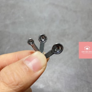 Miniature Measuring Spoon Set: 1/12 Scale Dollhouse Kitchen