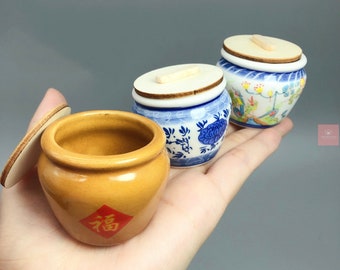 Miniature Ceramic Rice Barrel with Lid: Tiny Kitchen Decor