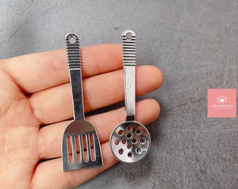 Real Miniature Cooking: Tiny Spatula And Strainer Can Used For Cook Tiny Food.