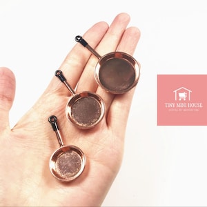 Real Miniature Kitchen1:12 Mini Cooking Pan For Dollhouse Miniature Or Dollhouse Decoration.